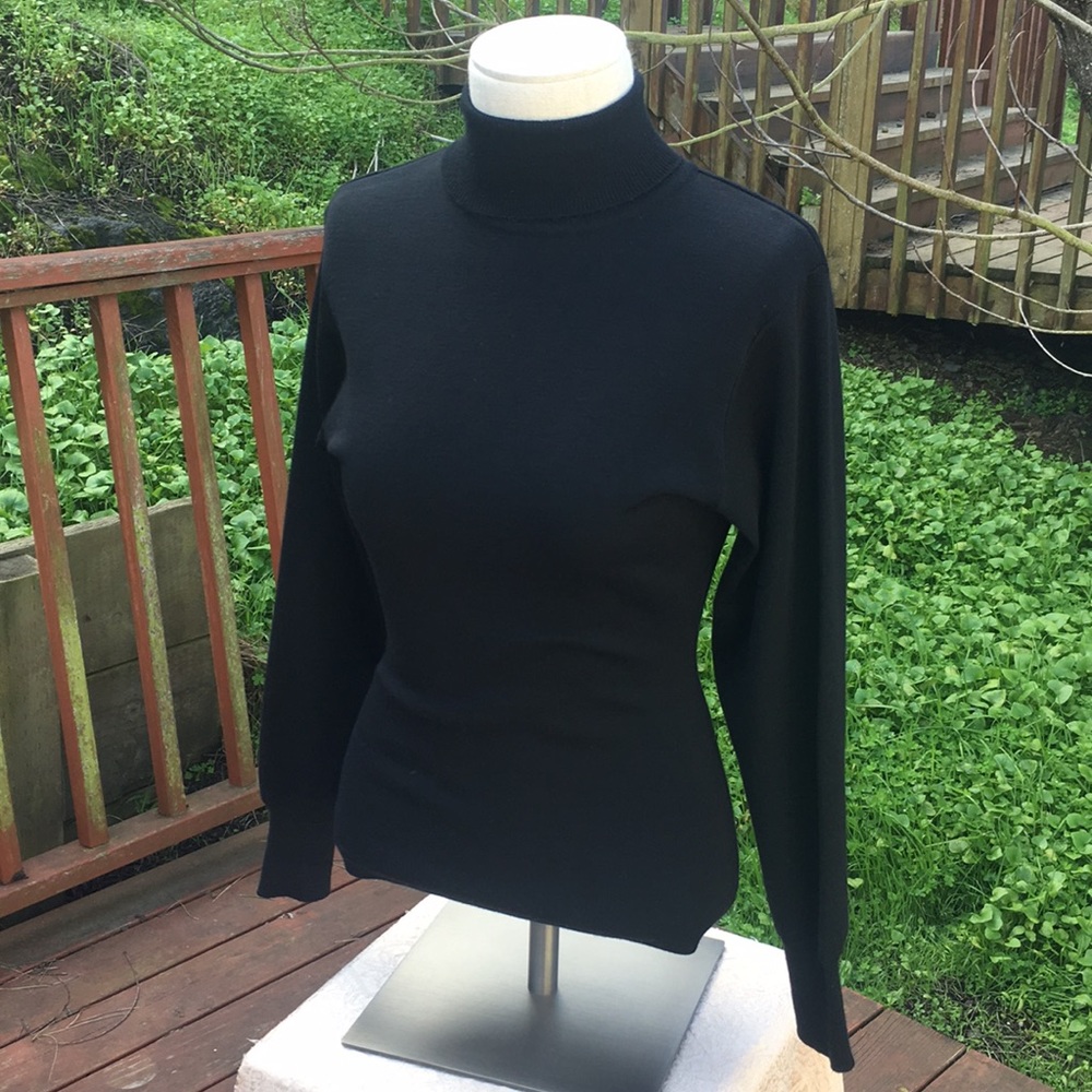 Wool Black turtleneck sweater